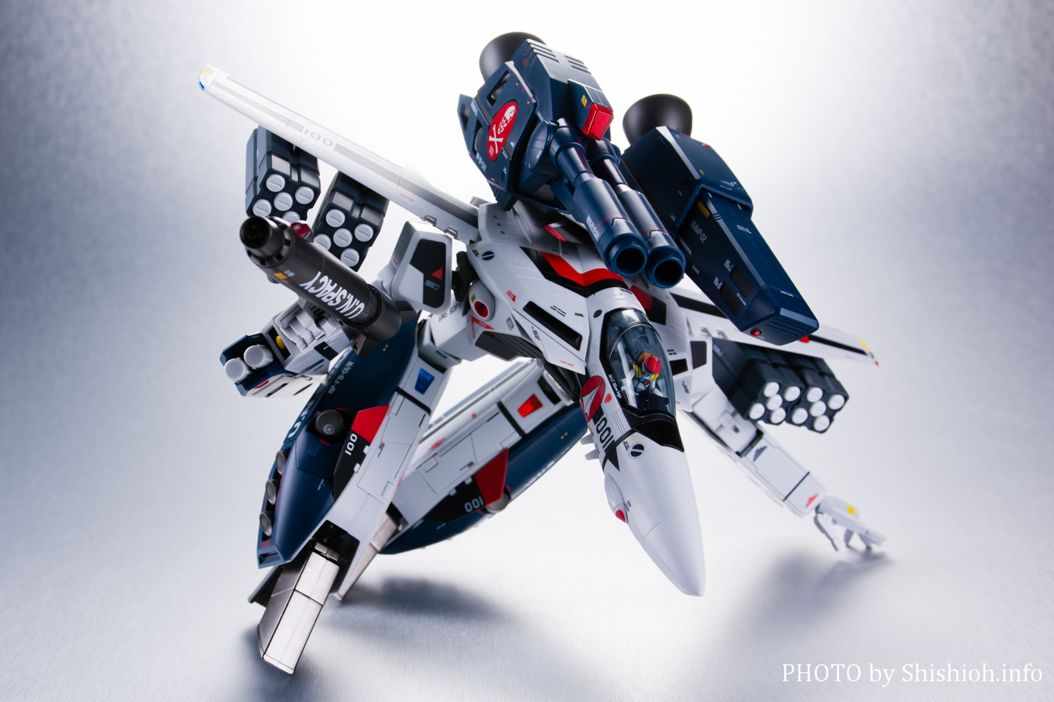 未開封　マクロス DX超合金 劇場版VF-1対応ストライク／スーパーパーツセット