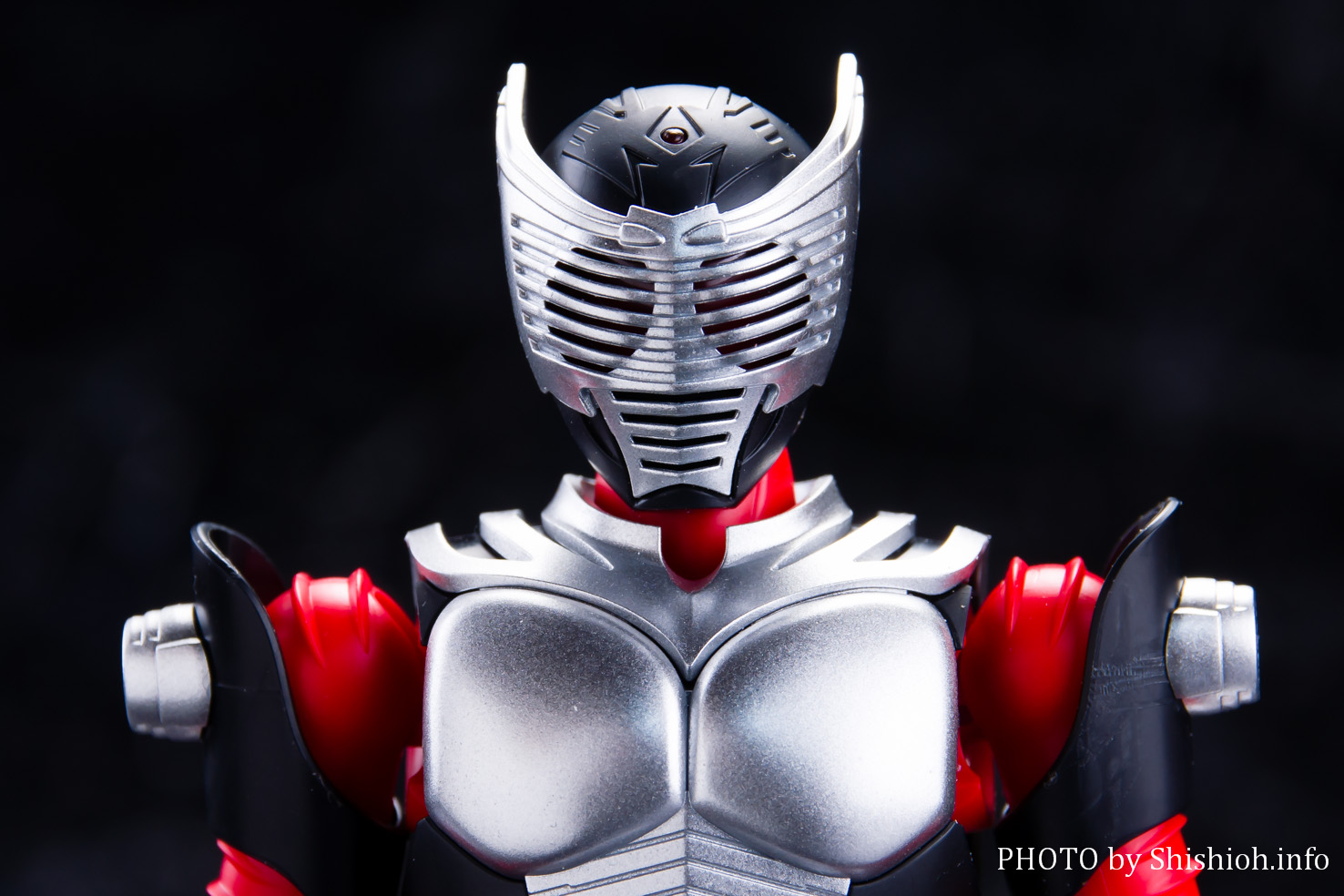 お1人様1点限り】 Figure-rise Standard 仮面ライダー龍騎 プラモデル 