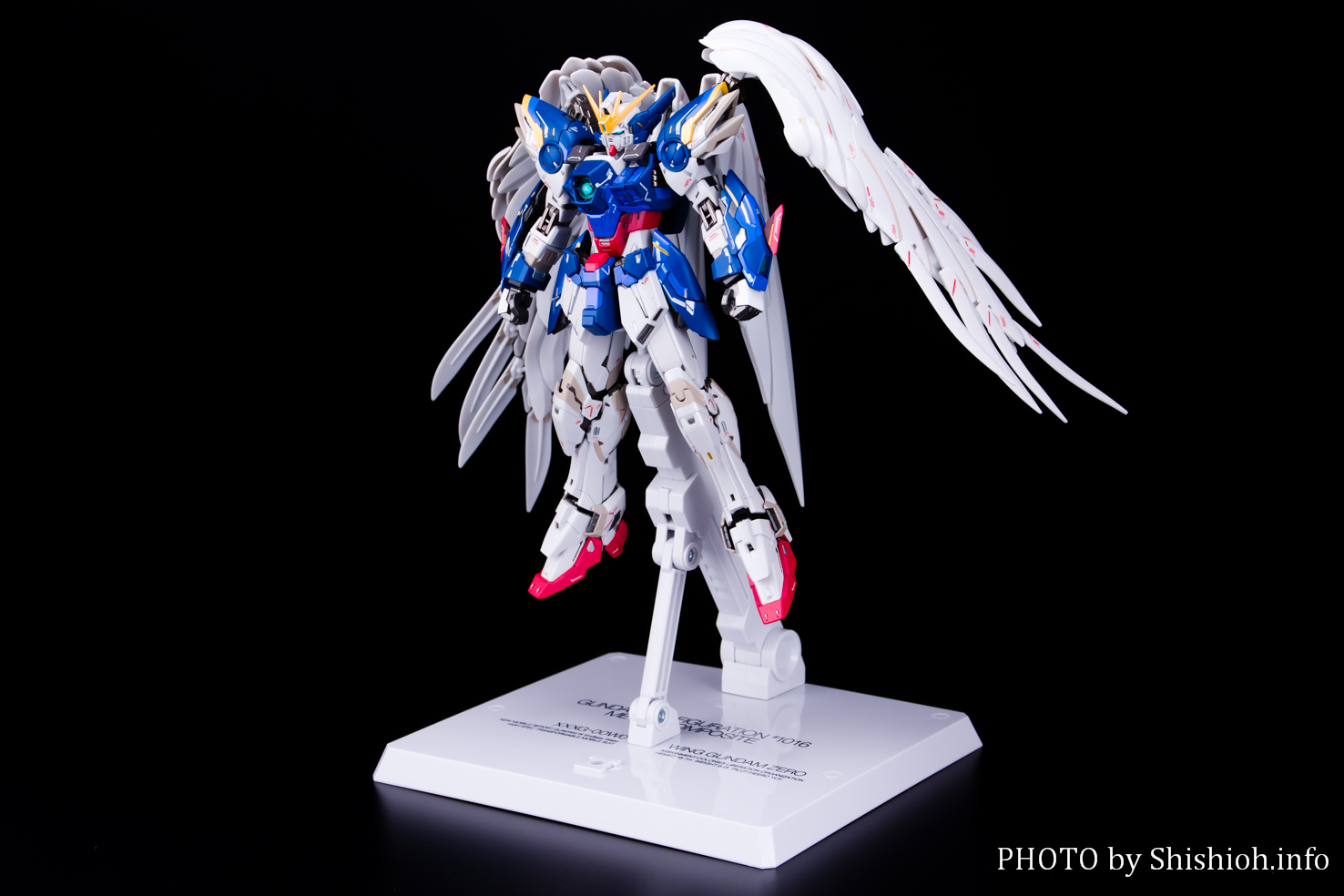 メタルコンポジット ウイングガンダム ゼロ Noble Color Ver