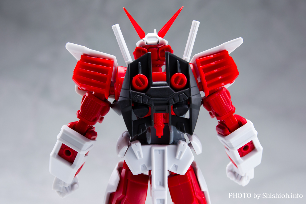 GUNDAM UNIVERSE MBF-P02 GUNDAM ASTRAY RED FRAME