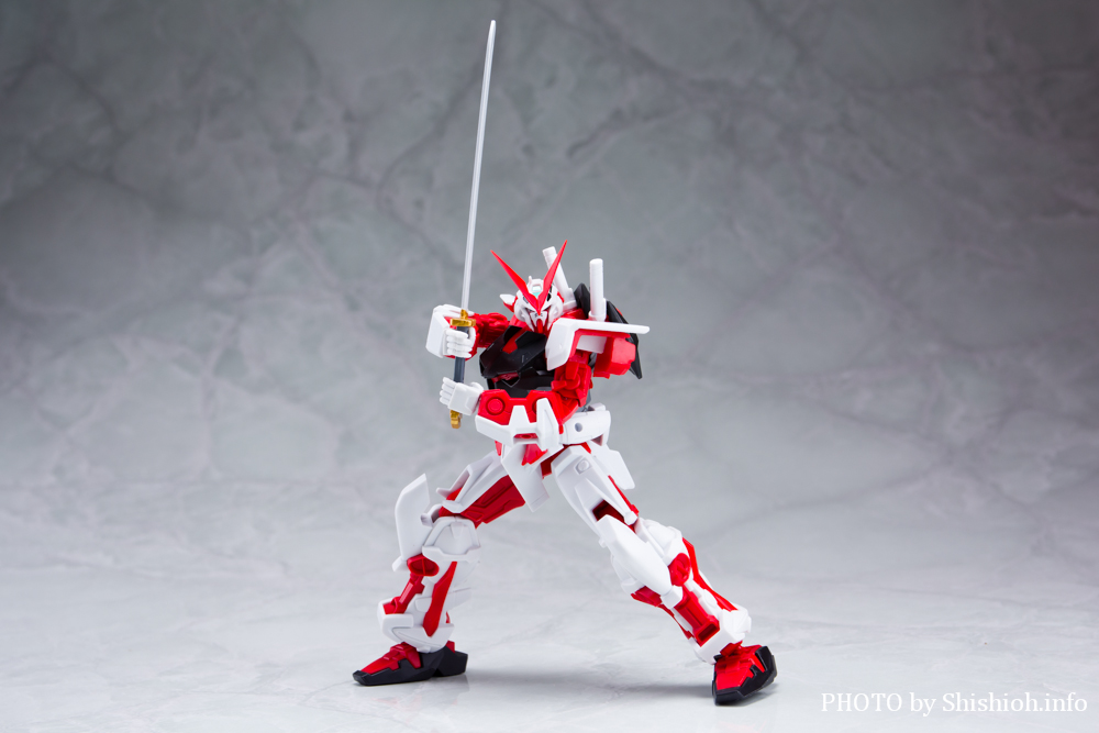 GUNDAM UNIVERSE MBF-P02 GUNDAM ASTRAY RED FRAME