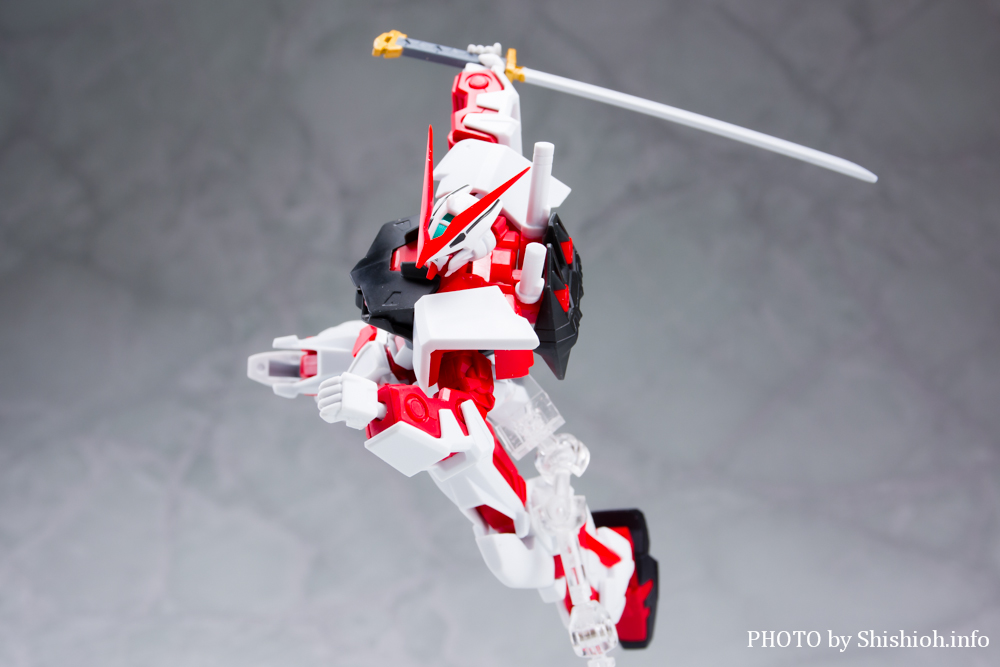 GUNDAM UNIVERSE MBF-P02 GUNDAM ASTRAY RED FRAME