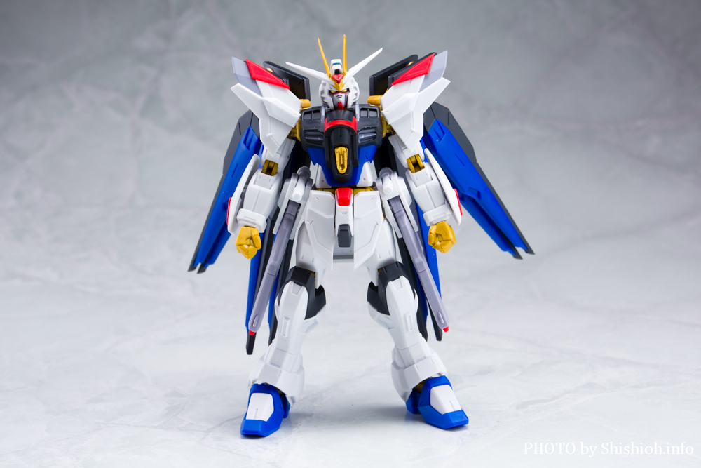 GUNDAM UNIVERSE ZGMF/A-262B STRIKE FREEDOM GUNDAM TYPEU