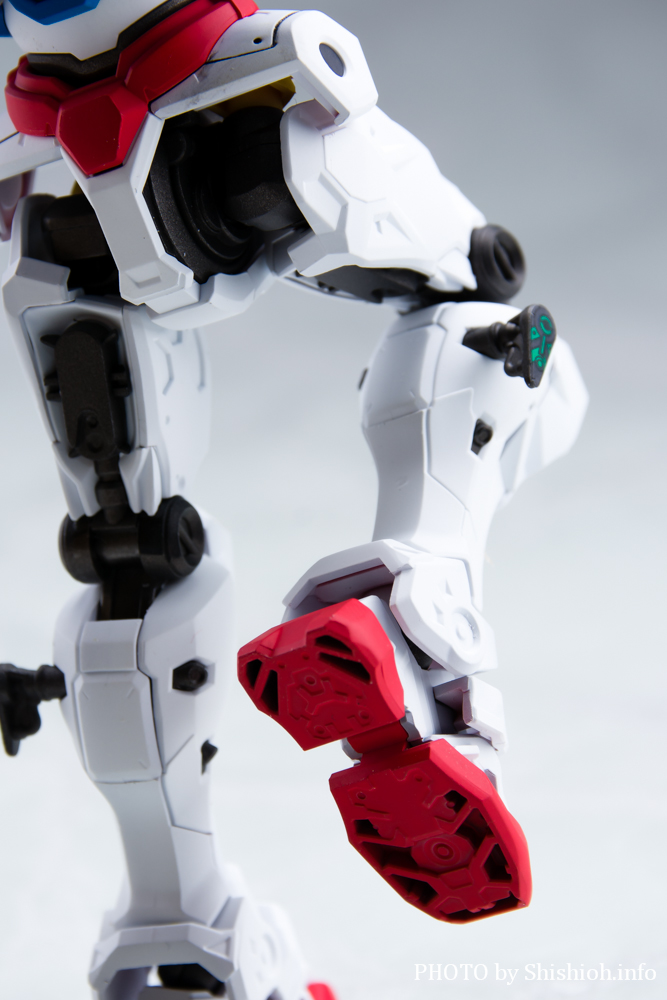 HG 1/144 軽キャノン(セイラ専用カラー)
