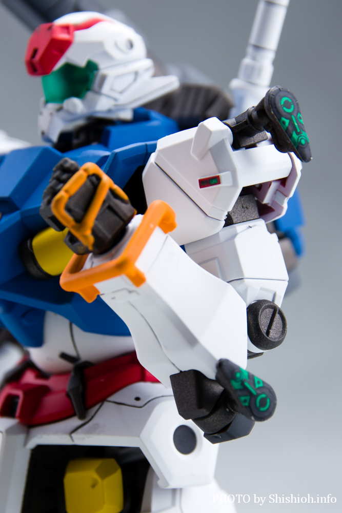 HG 1/144 軽キャノン(セイラ専用カラー)