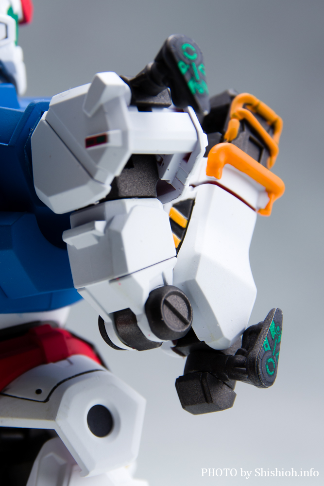 HG 1/144 軽キャノン(セイラ専用カラー)