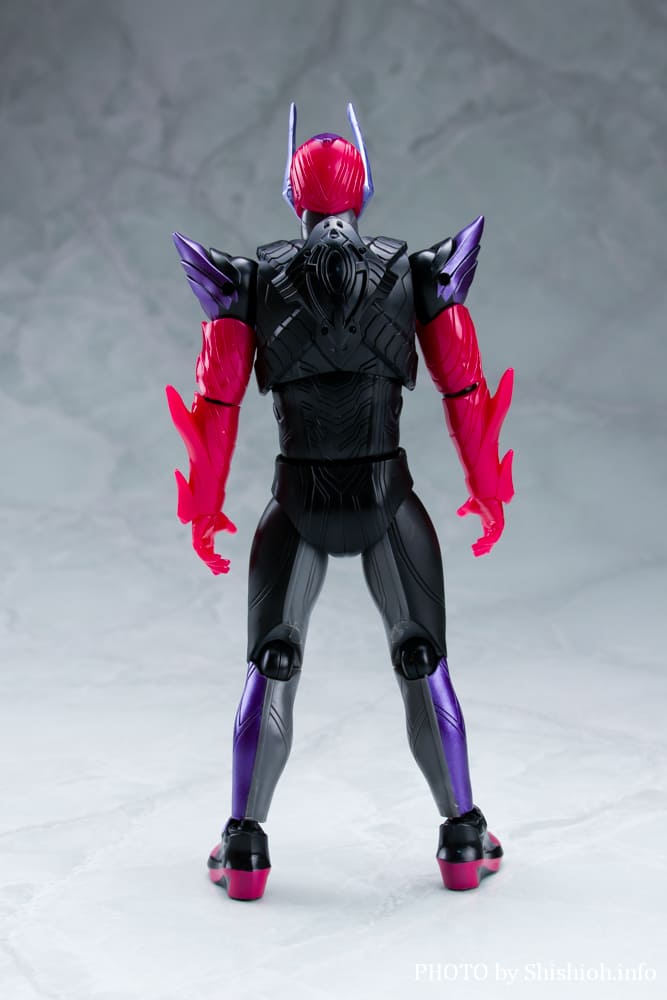 ���ʃ��C�_�[�A�N�V�����t�B�M���A ���ʃ��C�_�[�h�H�[��