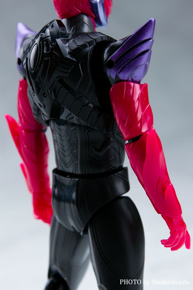 ���ʃ��C�_�[�A�N�V�����t�B�M���A ���ʃ��C�_�[�h�H�[��