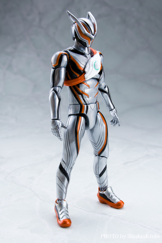 ���ʃ��C�_�[�A�N�V�����t�B�M���A �m�N�X�i�C�g