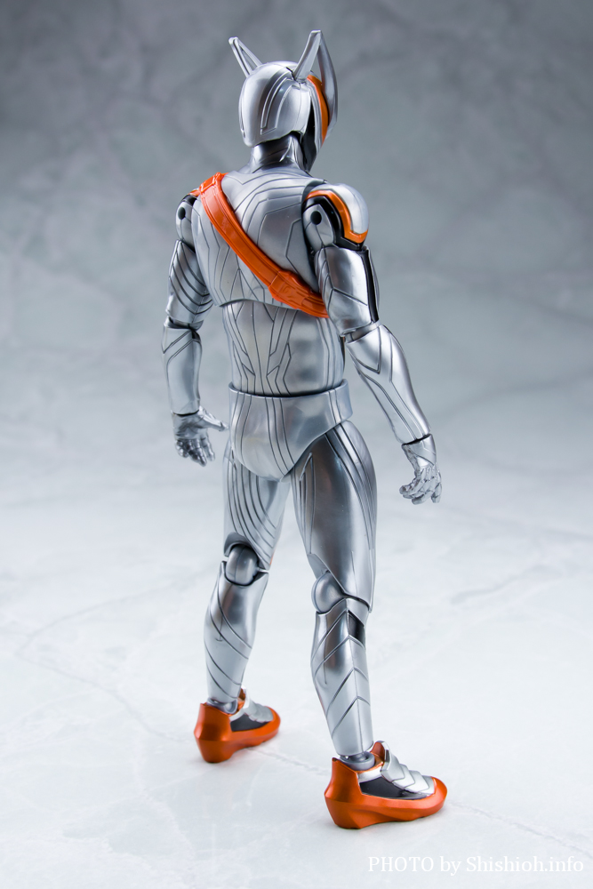 ���ʃ��C�_�[�A�N�V�����t�B�M���A �m�N�X�i�C�g