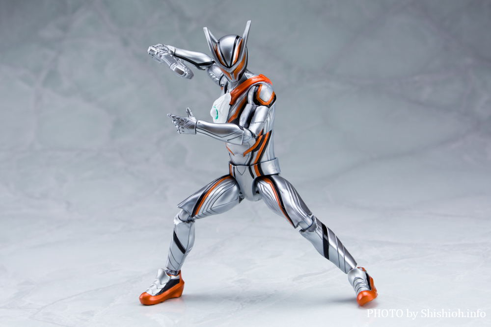 仮面ライダーアクションフィギュア ノクスナイト