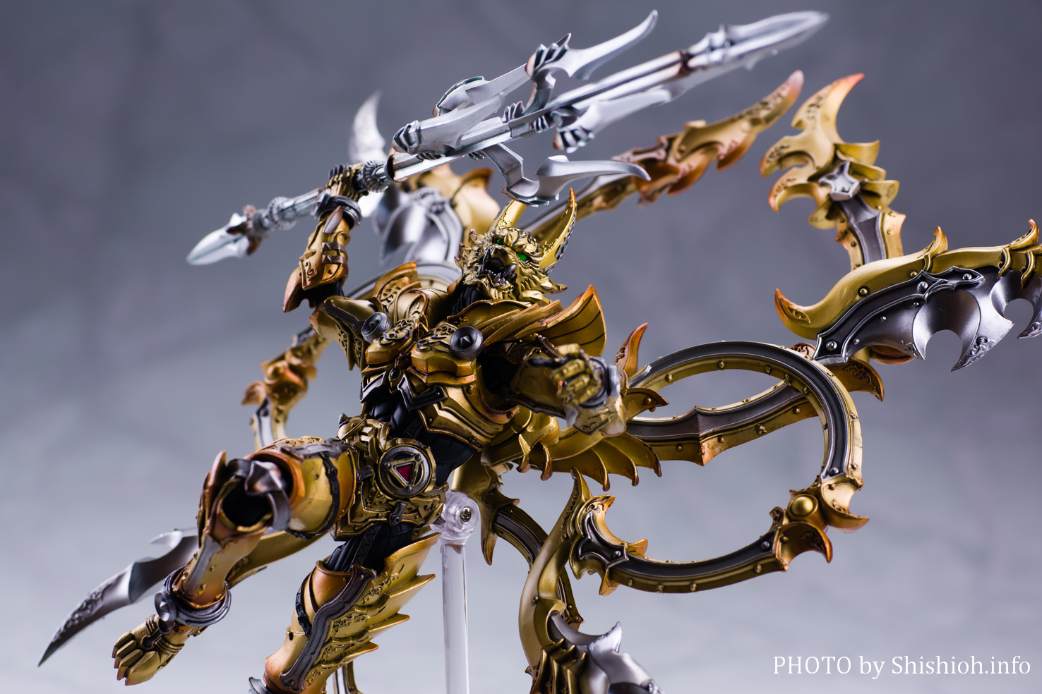 BANDAI 魔戒可動 竜陣ガロ 牙狼 GARO REDREQUIEM - フィギュア