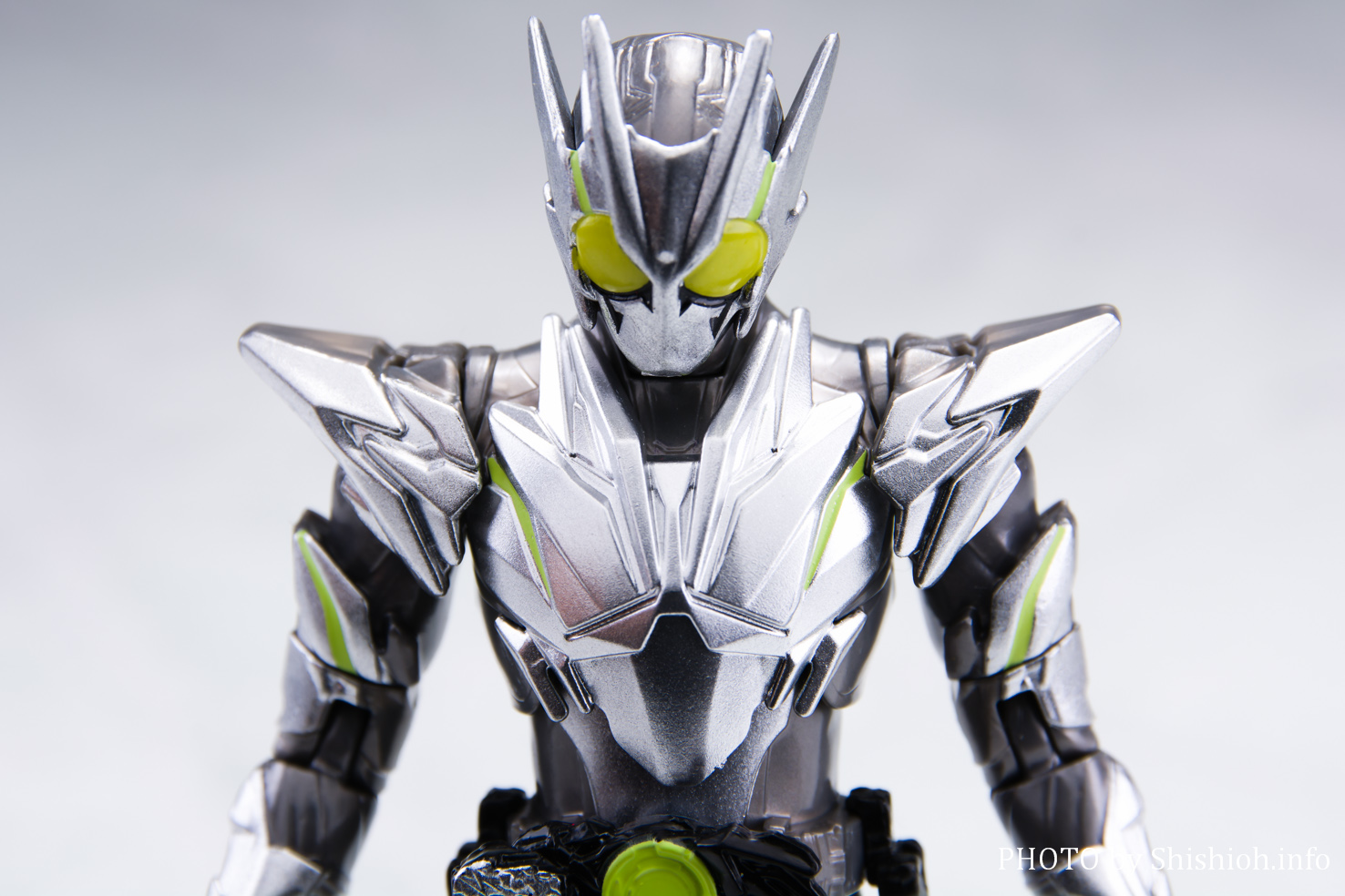 公式 クラブハリエ S.H.フィギュアーツ 仮面ライダーゼロワン メタル