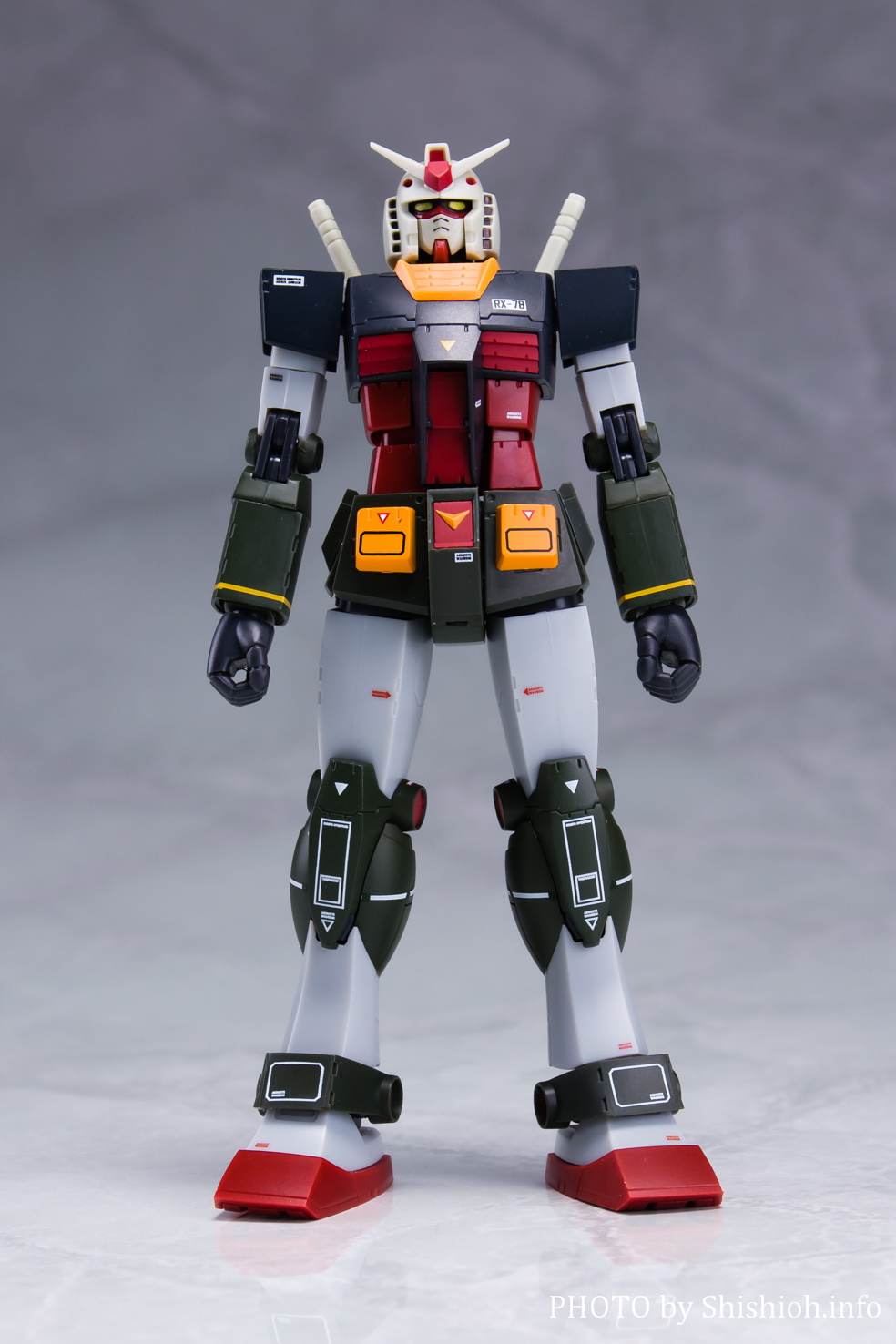 ロボット魂 RX-78-2 ガンダム ＆ Gファイター ～リアルタイプカラー～-