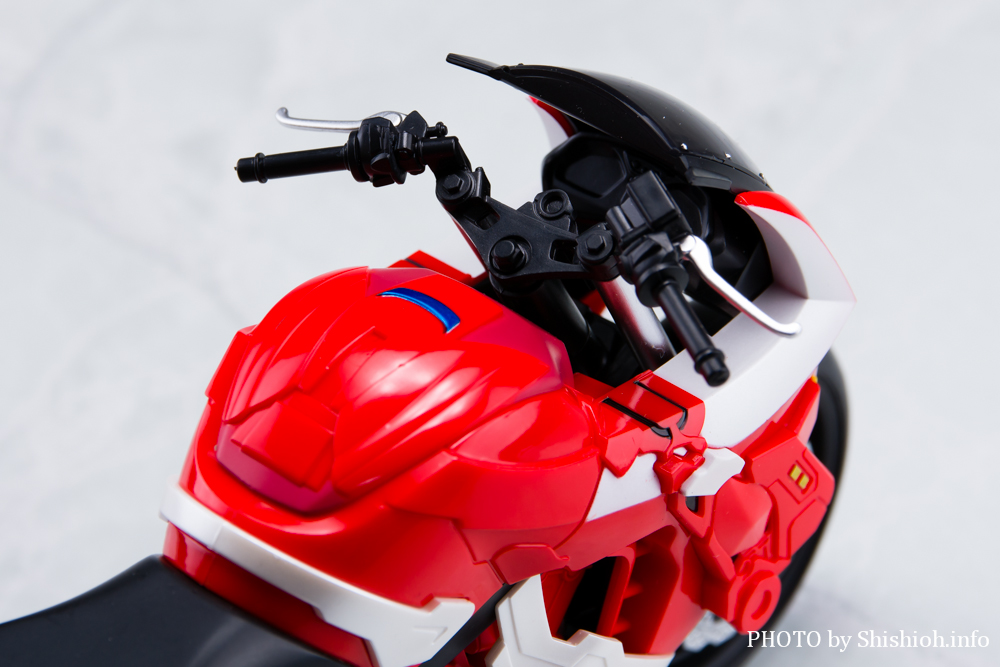 S.H.Figuarts u[XgCJ[