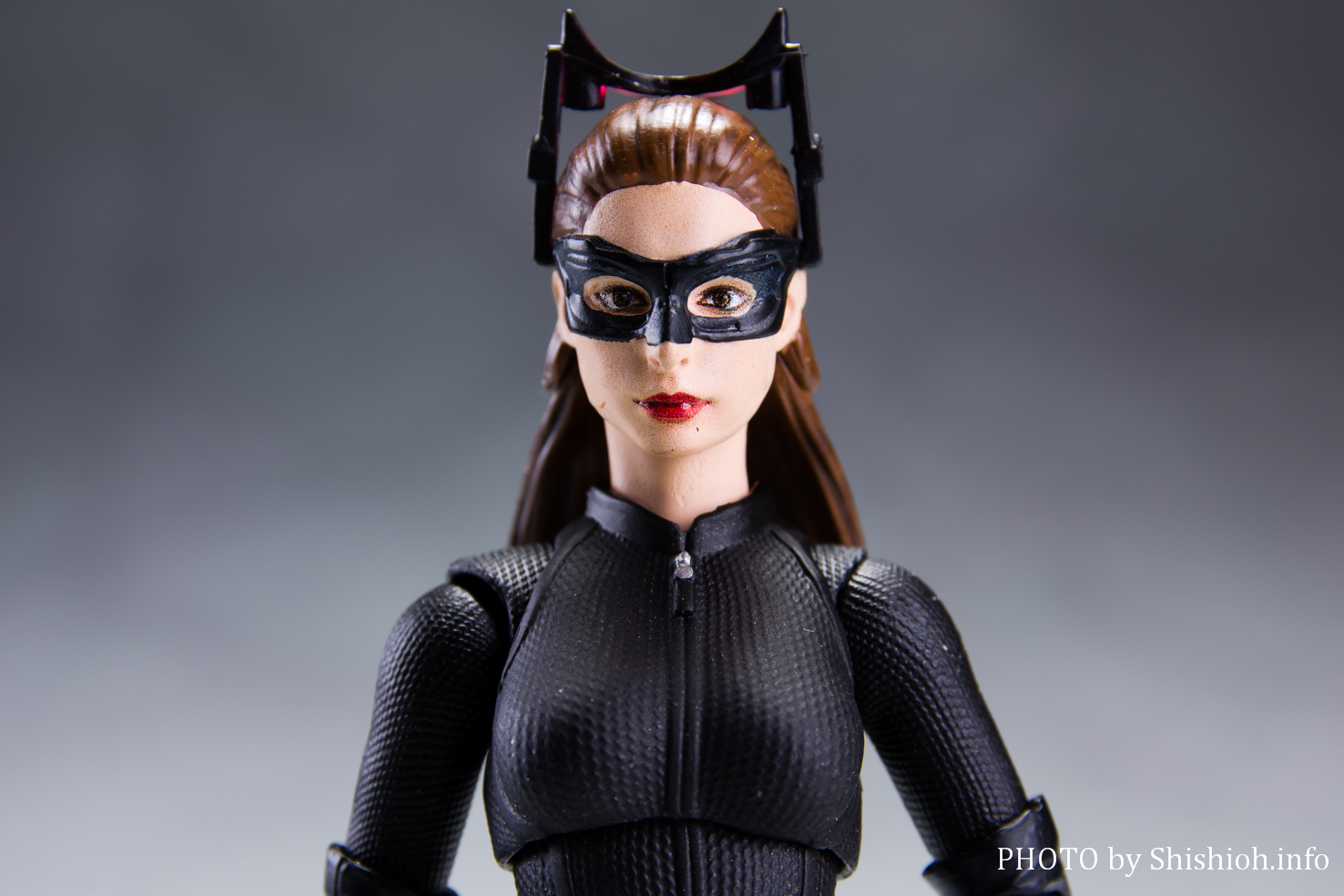 S.H.フィギュアーツ キャットウーマン(The Dark Knight Ri… - コミック