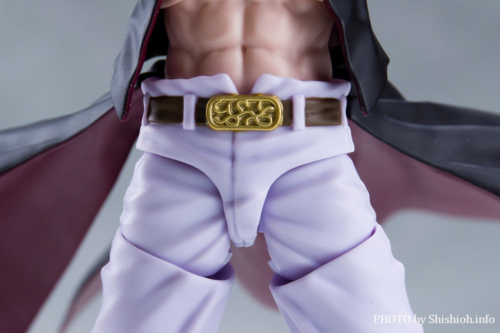 S.H.Figuarts ジュラキュール・ミホーク -鷹の目-