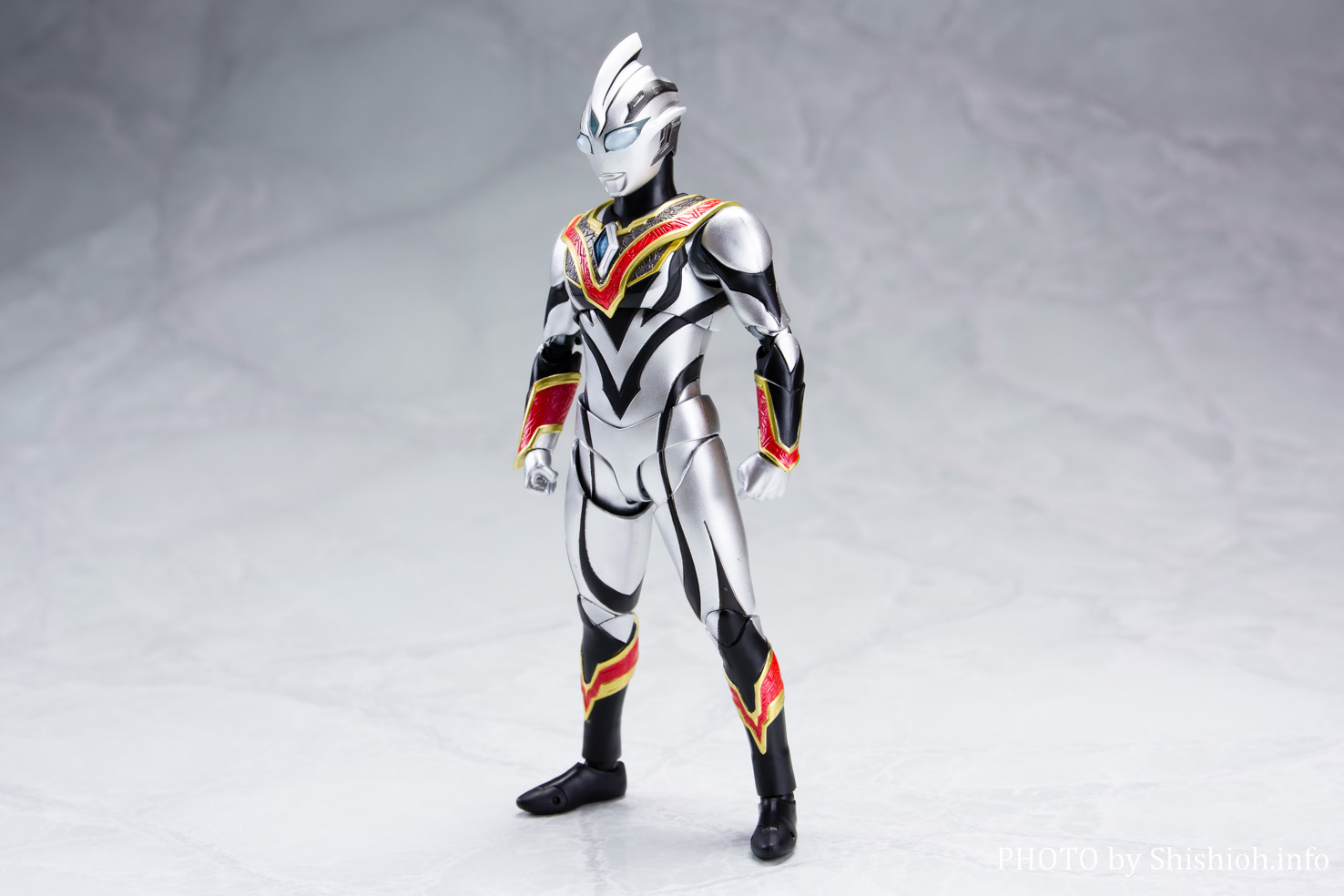 新品未開封】S.H.Figuarts ウルトラマントリガー セット-