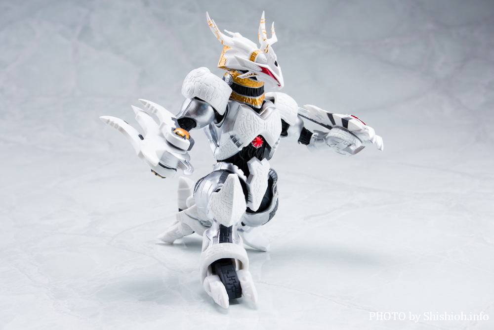 S.H.Figuarts MNg