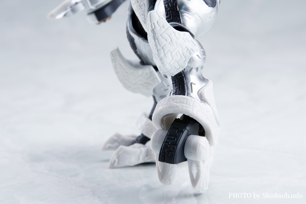 S.H.Figuarts MNg