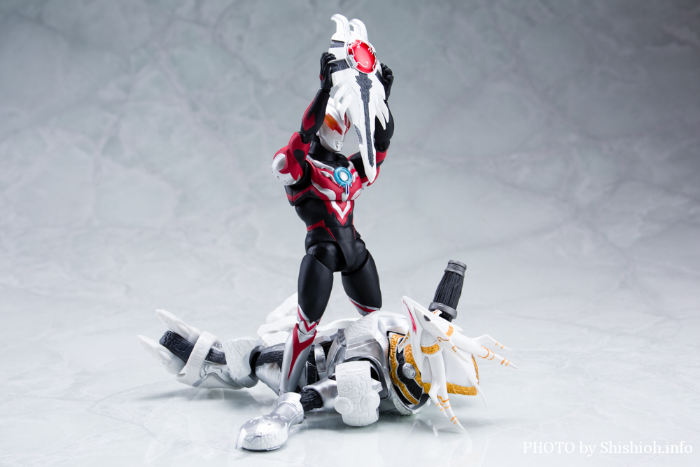 S.H.Figuarts MNg