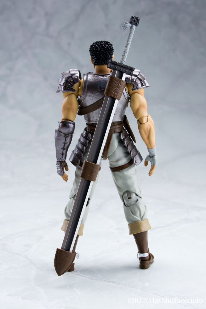 S.H.Figuarts ガッツ(鷹の団)