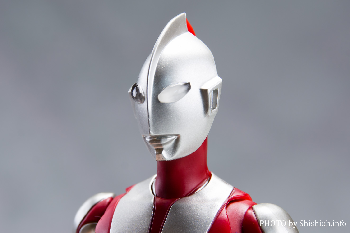 フィギュア新品未開封　S.H.Figuarts にせウルトラマン（シン・ウルトラマン）