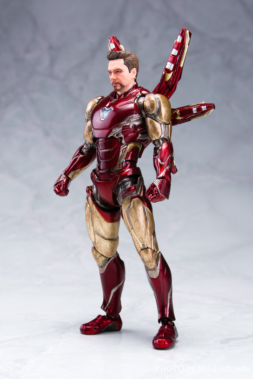 toys-photo.com/imege/SHF_IRON_MAN_Mk-85_FAINAL_BAT...