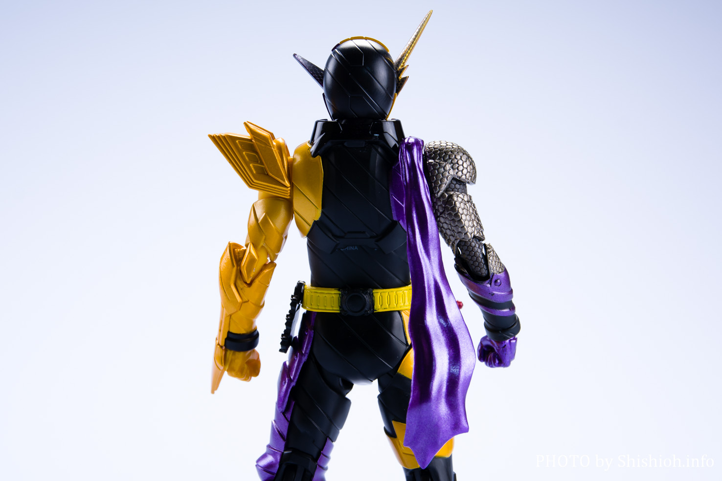 レビュー】 S.H.Figuarts 仮面ライダービルド ニンニンコミックフォーム