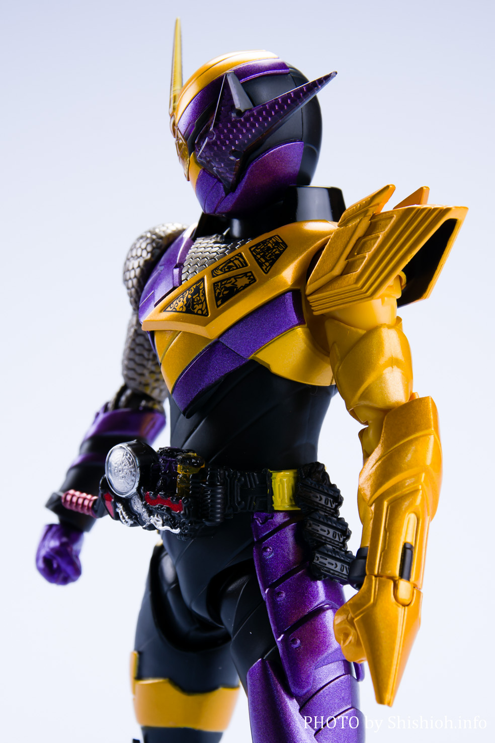 レビュー】 S.H.Figuarts 仮面ライダービルド ニンニンコミックフォーム