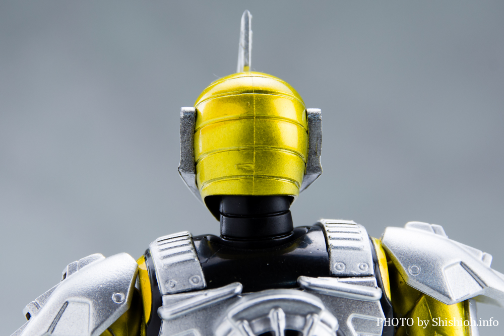 S.H.Figuarts ���ʃ��C�_�[�@�A�N�Z���u�[�X�^�[