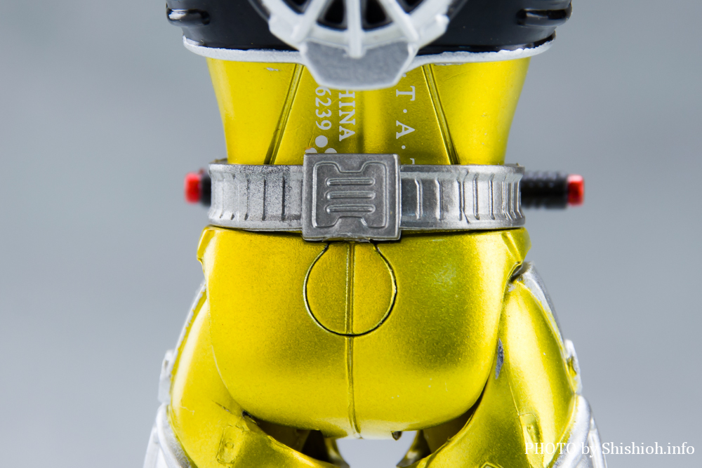 S.H.Figuarts ���ʃ��C�_�[�@�A�N�Z���u�[�X�^�[