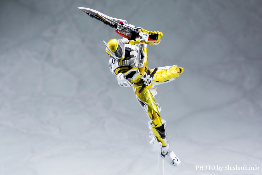 S.H.Figuarts ���ʃ��C�_�[�@�A�N�Z���u�[�X�^�[