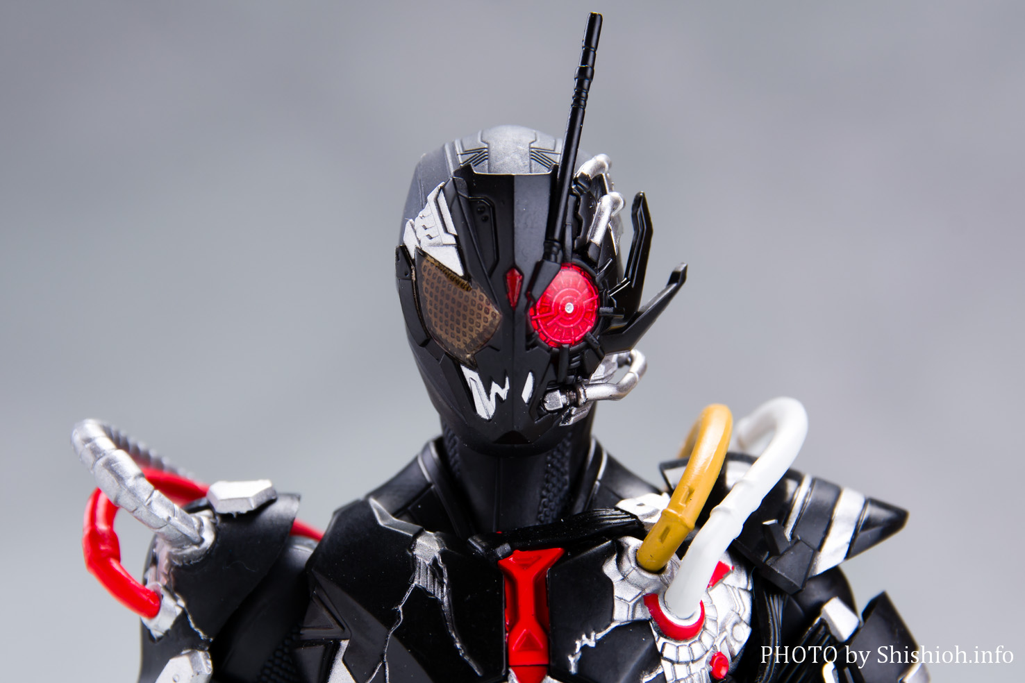 レビュー】S.H.Figuarts 仮面ライダーアークゼロ＆アークエフェクト 