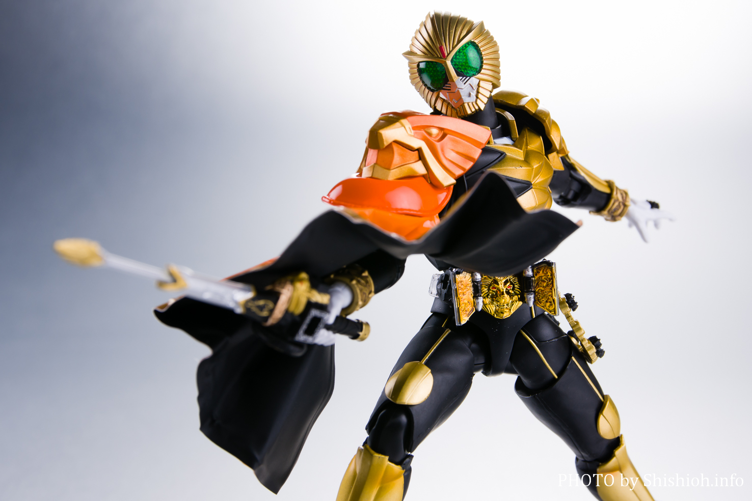 レビュー】 S.H.Figuarts（真骨彫製法） 仮面ライダービースト マント ...