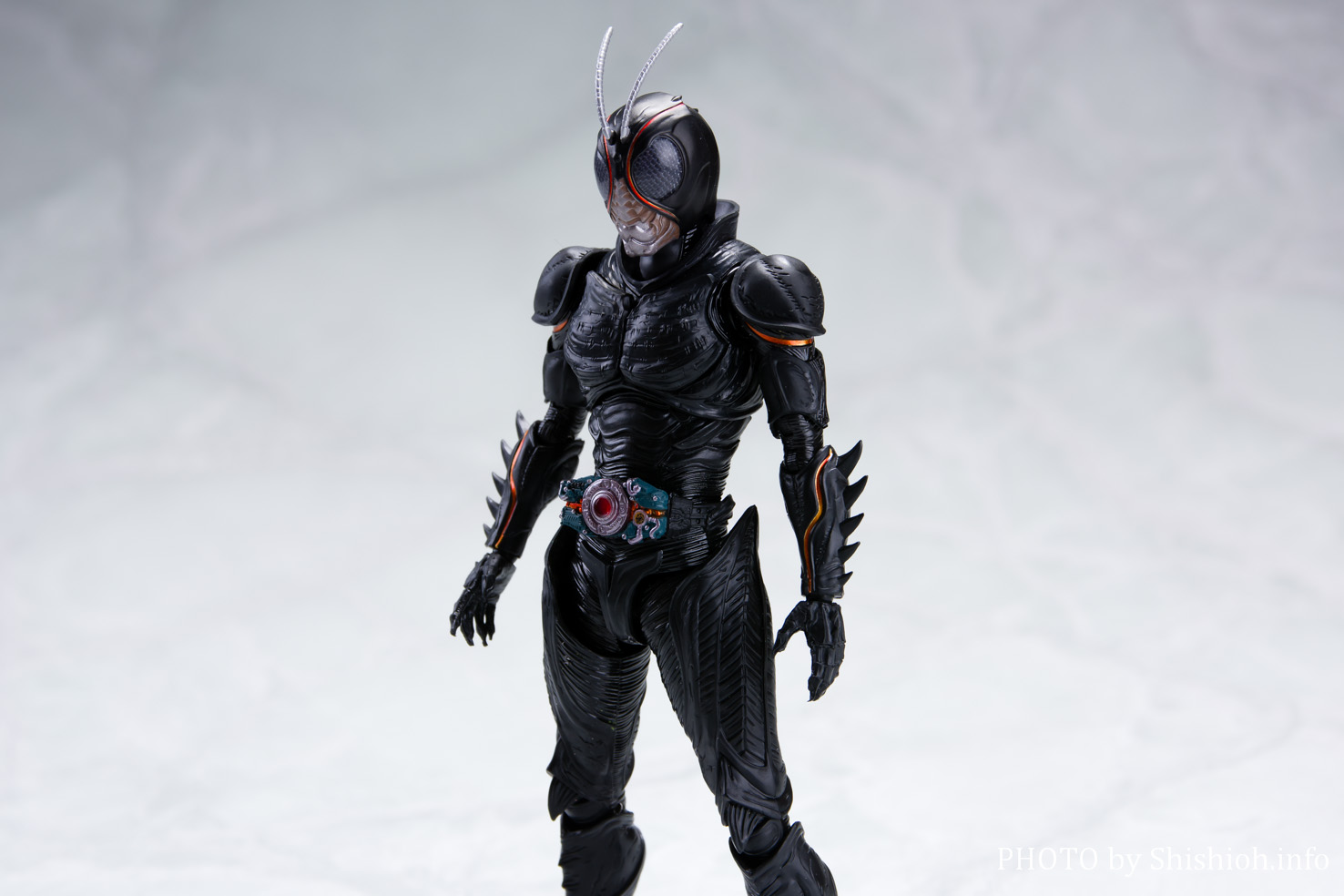 S.H.フィギュアーツ 仮面ライダーBLACK SUN 【Amazon限定版】 - 特撮