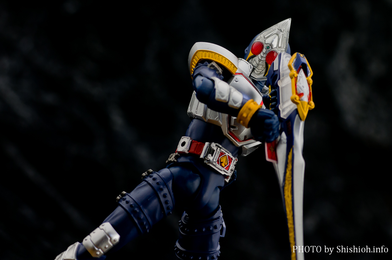 S.H.Figuarts 仮面ライダーブレイド