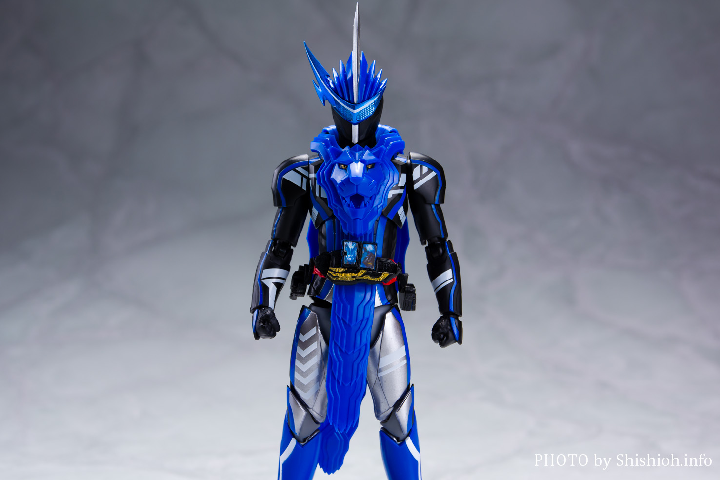 レビュー】 S.H.Figuarts 仮面ライダーブレイズ ライオン戦記