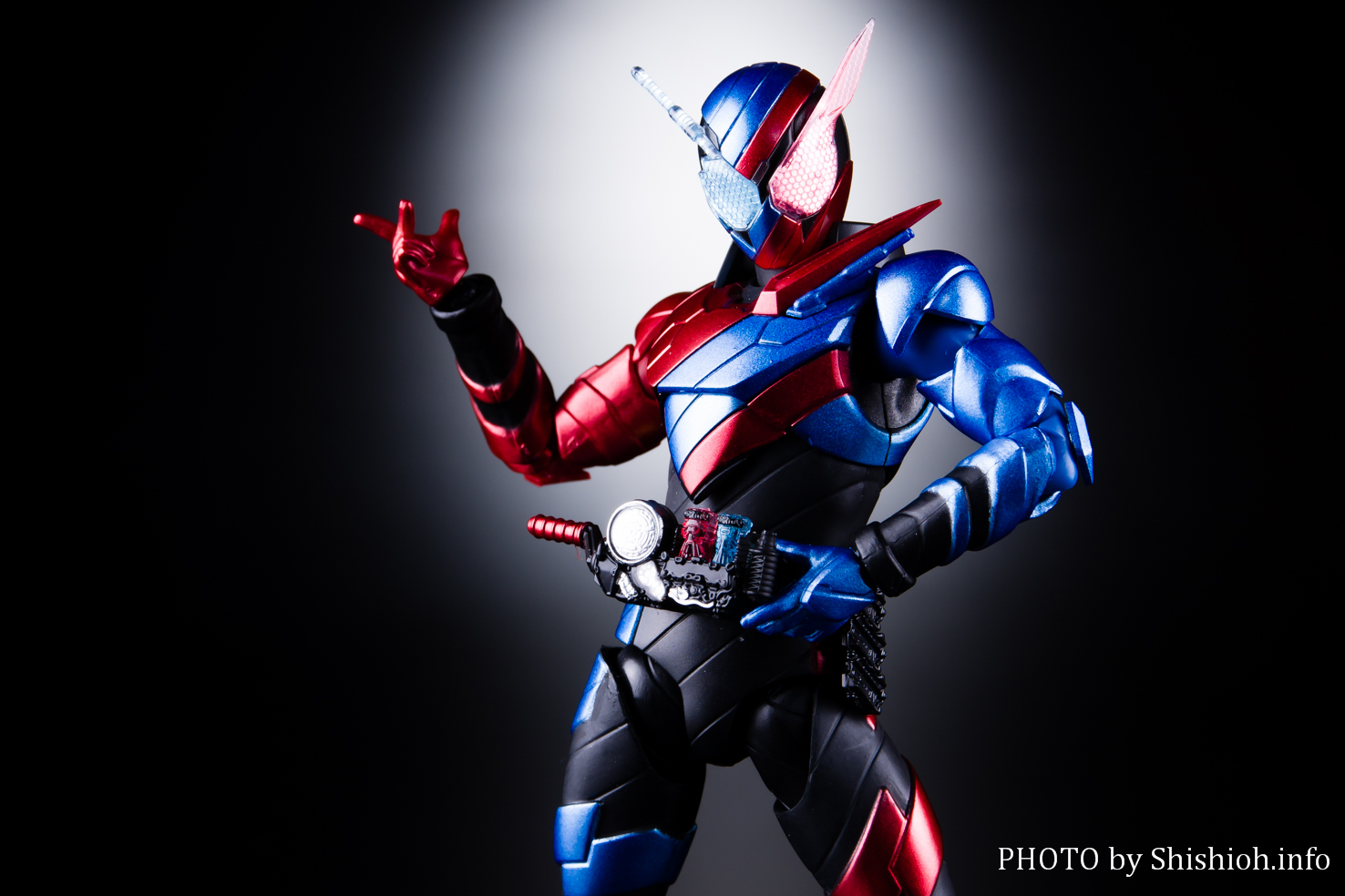 レビュー】S.H.Figuarts 仮面ライダービルド ラビットタンクフォーム