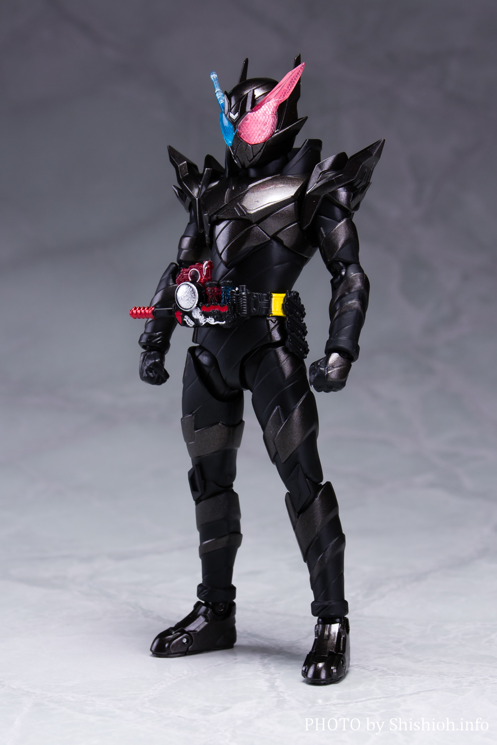 レビュー】 S.H.Figuarts 仮面ライダービルド ラビットタンクハザード