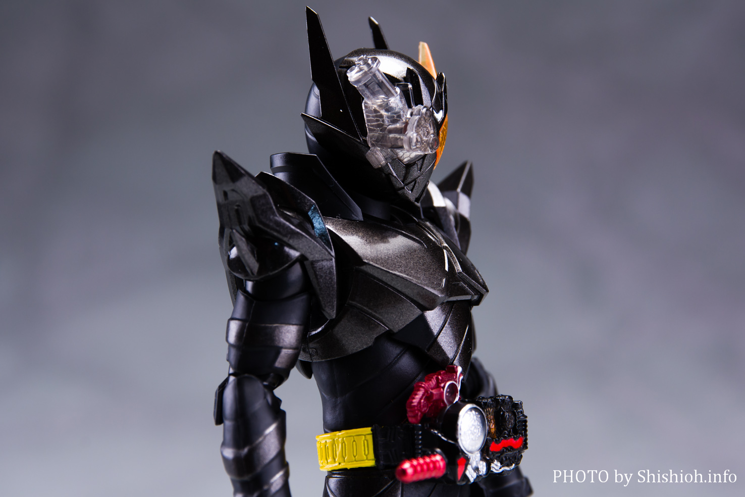 レビュー】 S.H.Figuarts 仮面ライダービルド ラビットタンクハザード