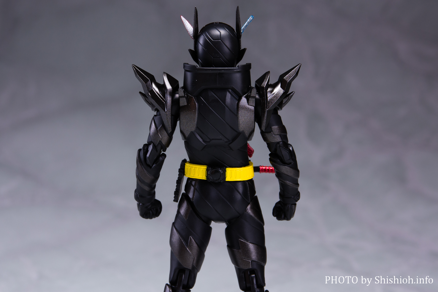 レビュー】 S.H.Figuarts 仮面ライダービルド ラビットタンクハザード