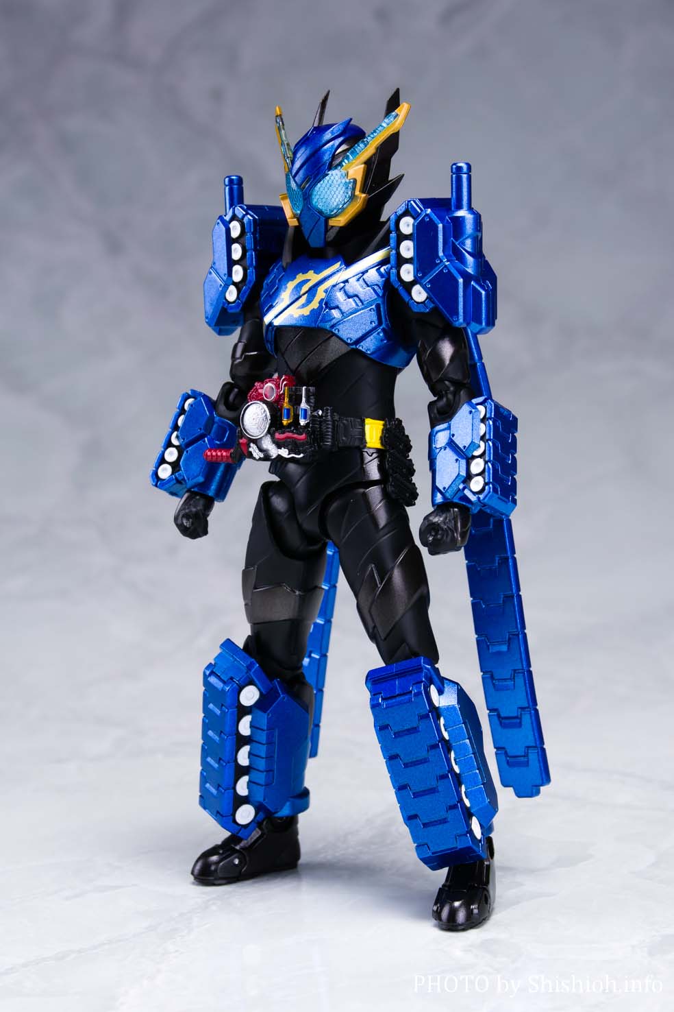 大特価放出！ S.H.フィギュアーツ 仮面ライダービルドタンクタンク ...