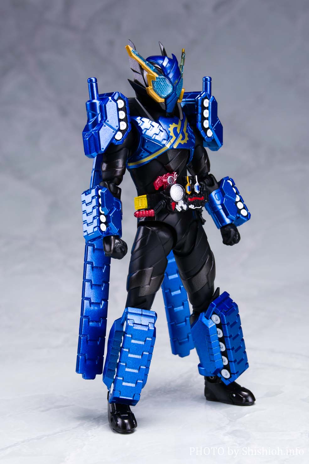 リアル S.H.figuarts仮面ライダービルドタンクタンクフォーム 特撮