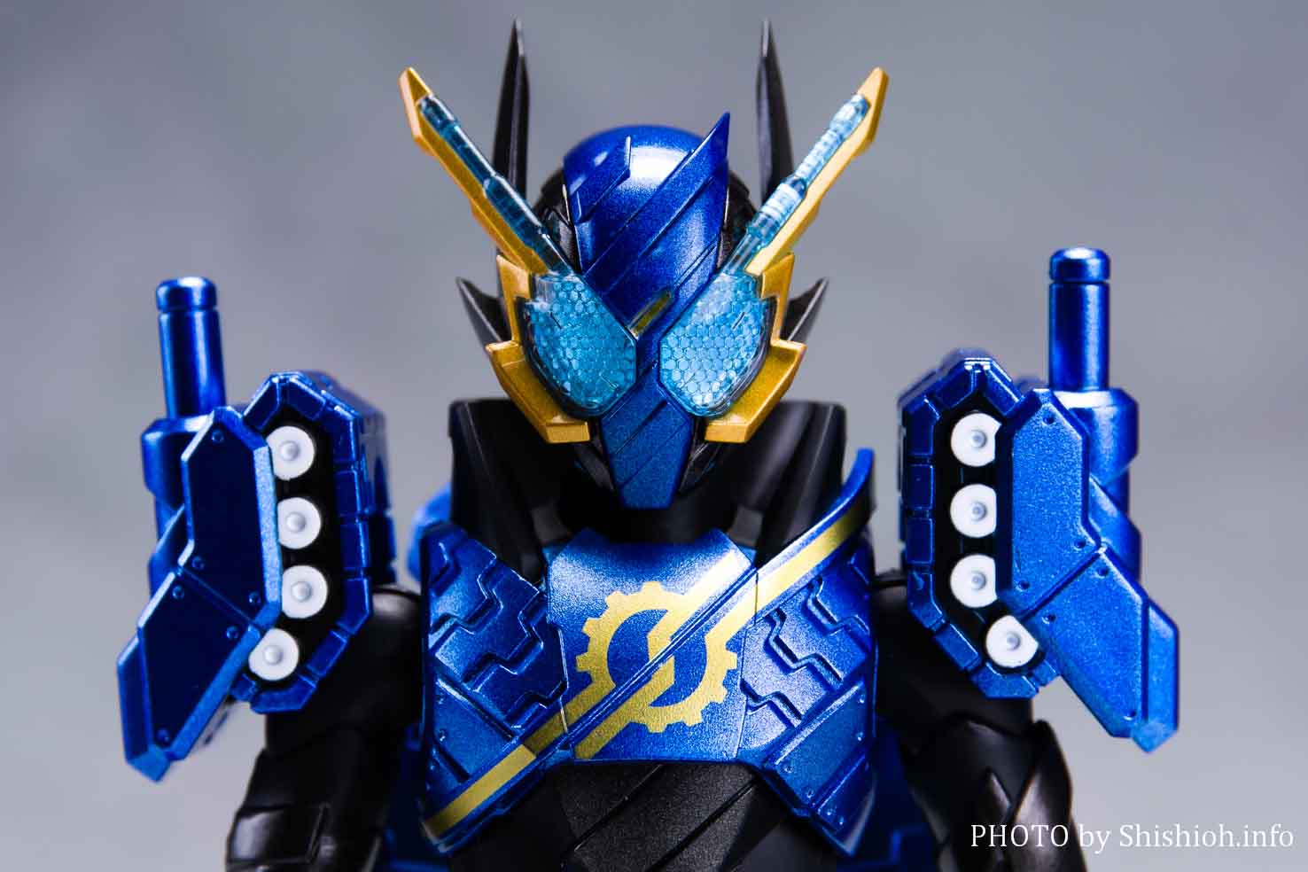 レビュー】 S.H.Figuarts 仮面ライダービルド タンクタンクフォーム