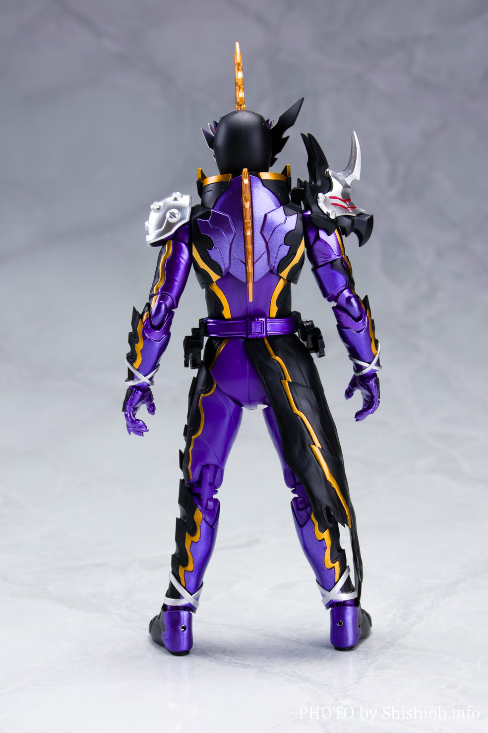 S.H.Figuarts 仮面ライダーカリバー ジャアクドラゴン-