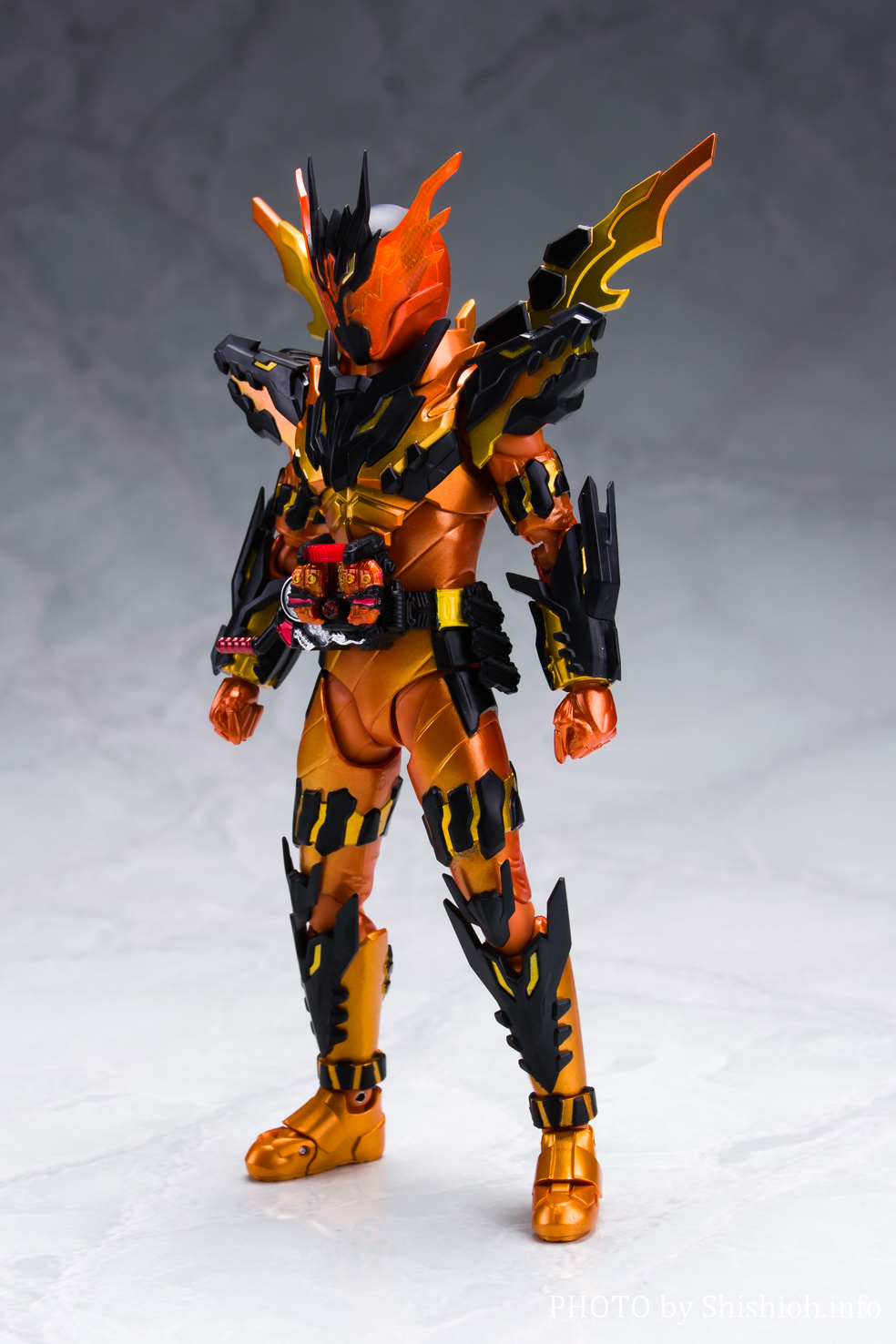 レビュー】 S.H.Figuarts 仮面ライダークローズマグマ