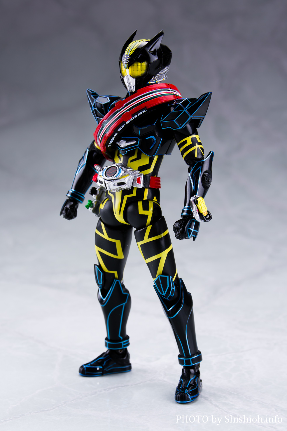 安心発送】 S.H.Figuarts仮面ライダードライブタイプスペシャルダーク