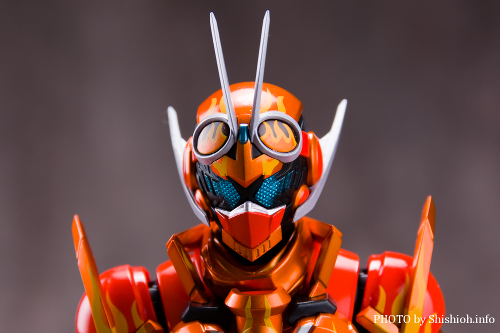 S.H.Figuarts ʃC_[t@C[Kb`[hfCuCN^Kb`[hfCuCN X`[zbp[