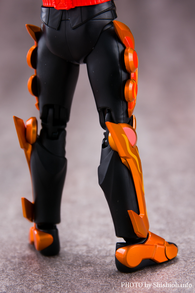 S.H.Figuarts ʃC_[t@C[Kb`[hfCuCN^Kb`[hfCuCN X`[zbp[